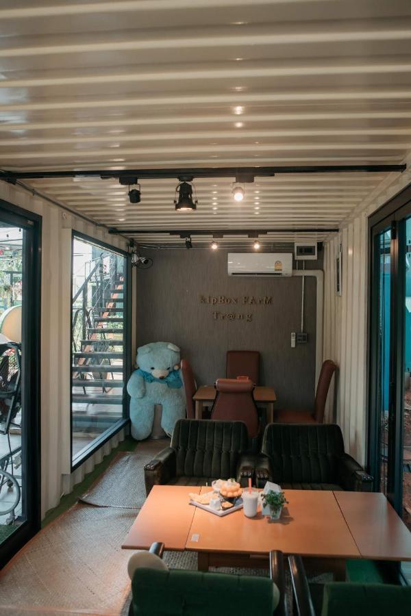 Kipbox Hotel Trang Εξωτερικό φωτογραφία