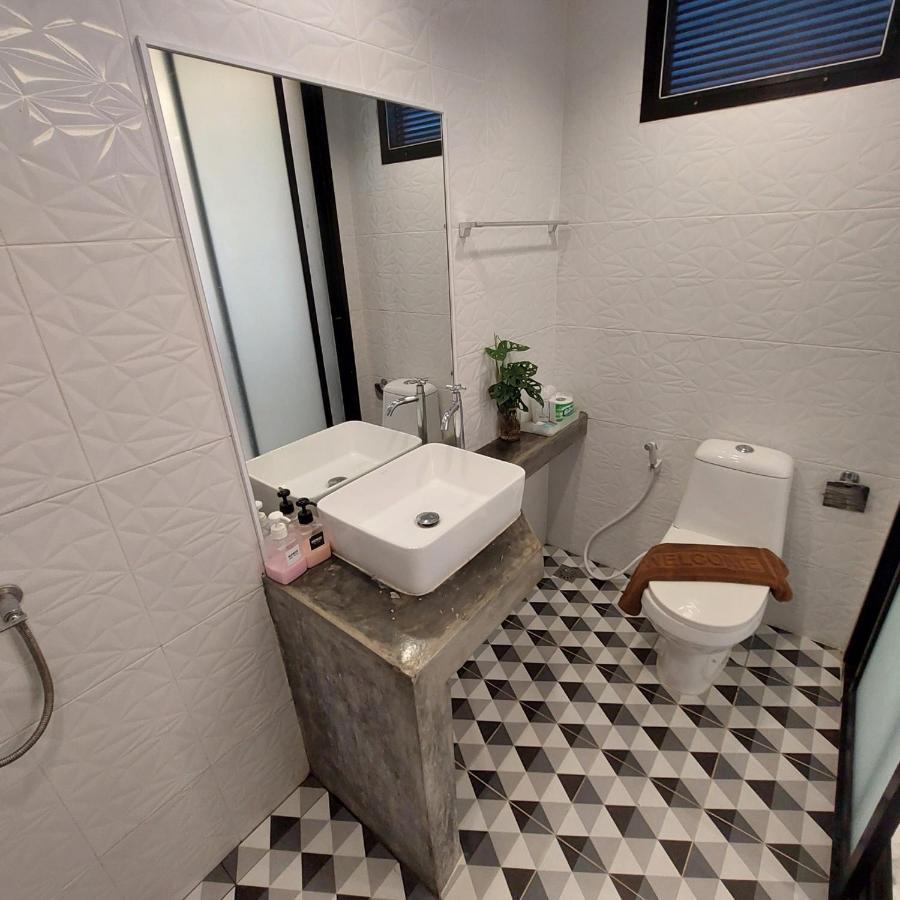 Kipbox Hotel Trang Εξωτερικό φωτογραφία